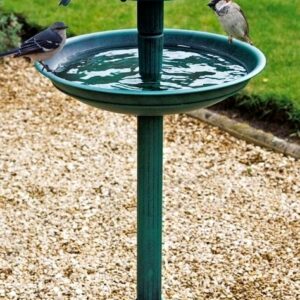 🦜💧 Feed your garden’s birdlife with Duqaa’s stunning bird feeders, perfect for attracting wildlife.